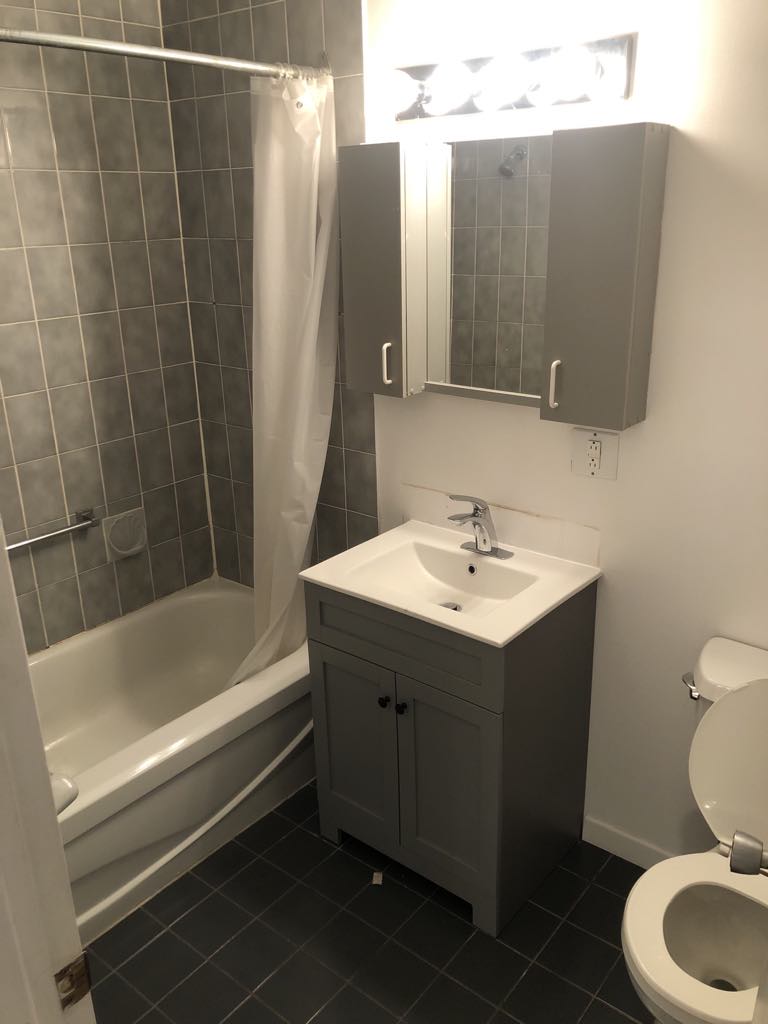 701 Montcalm app 9 – 3